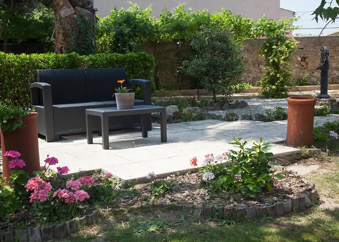 Hébergement de vacances Les 3f Fontcouverte (Aude)